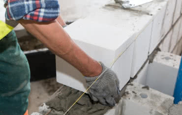 Przegląd lekkich i ciężkich ścian w budynkach mieszkalnych