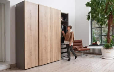 Funkcjonalna szafa - w co powinna być wyposażona?  