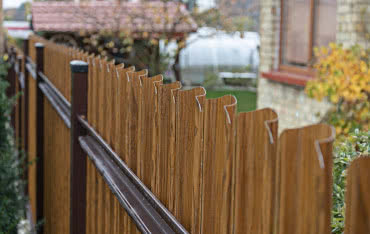 Poznaj rodzaje metalowych ogrodzeń Hanbud