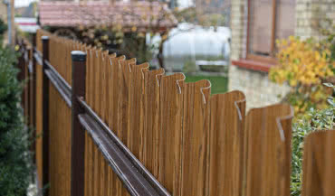 Poznaj rodzaje metalowych ogrodzeń Hanbud