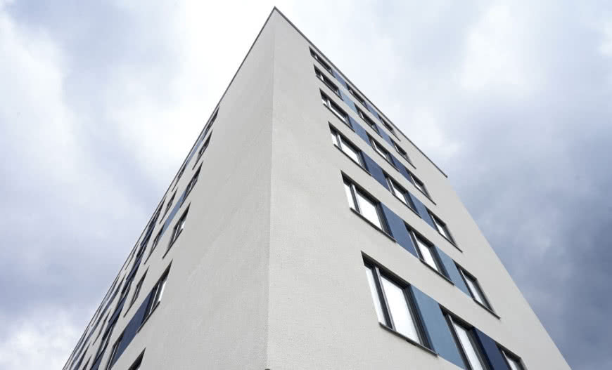 Fasady wentylowane w budynkach wysokich i wysokościowych