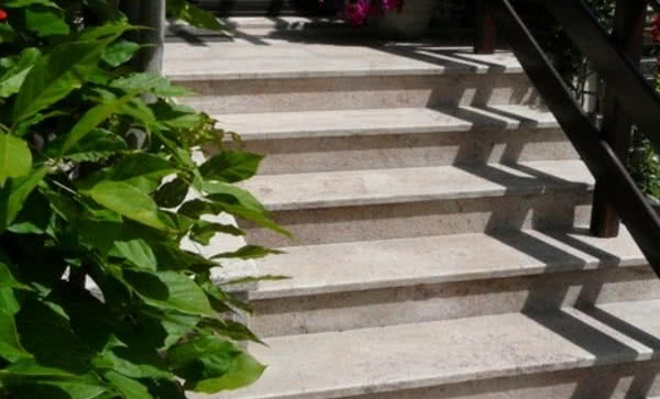 Elegancki taras - płytki granitowe Ivory Brown