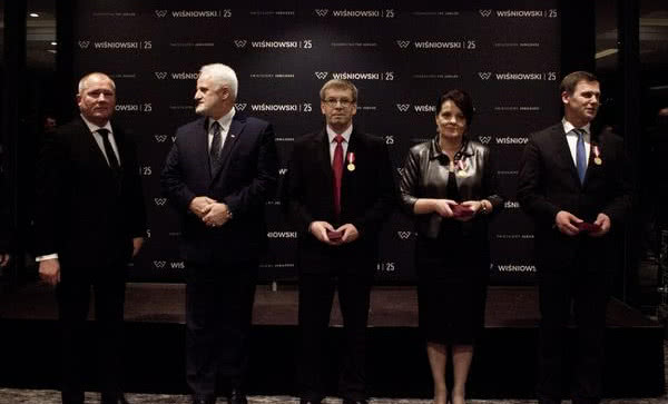 Prestiżowe odznaczenia w firmie WIŚNIOWSKI