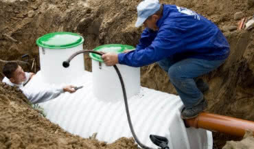 Z czego wykonać szambo?