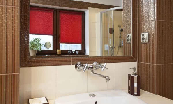 Aranżacja okna w łazience