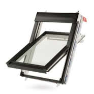 Okna z białym wykończeniem