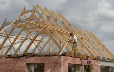 Drewno na styku z innymi materiałami