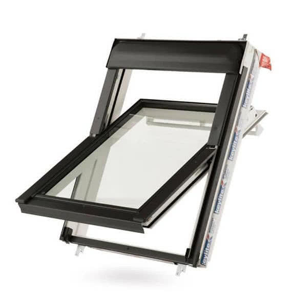 Okna z białym wykończeniem