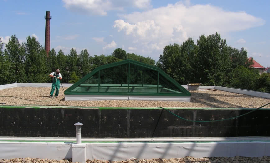 Termoizolacja stropodachu odwróconego – jak zrobić to dobrze?