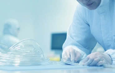 Konfekcjonowanie węży Tubes International w Strefie Czystej CLEANROOM