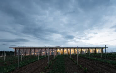 Sztuka architektury i winiarstwa - inwestycja Lahofer w systemach ALUPROF