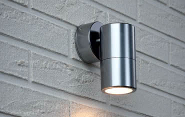 Oświetlenie zewnętrzne - lampy i kinkiety