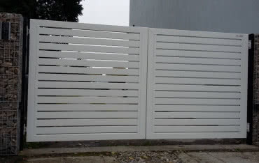 Enkoder w napędzie do bramy – co to jest i dlaczego jest tak ważny?