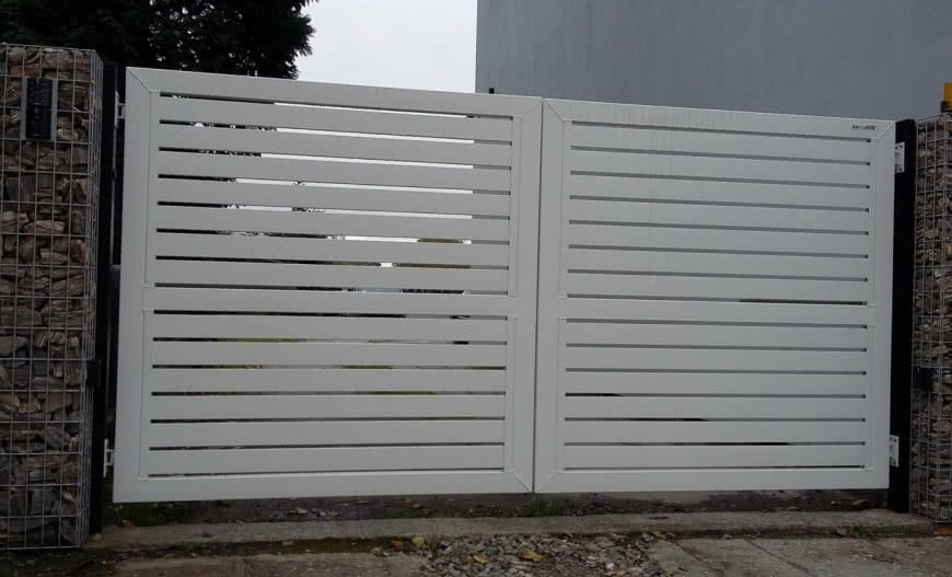 Enkoder w napędzie do bramy – co to jest i dlaczego jest tak ważny?