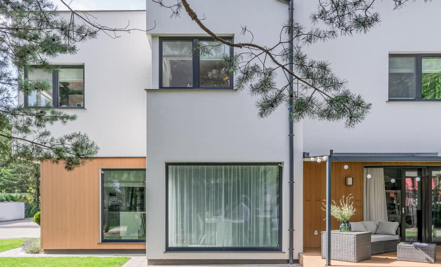 Prawidłowe rozmieszczenie okien w domu - gwarancją mniejszego zużycia energii