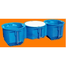 Puszki łączone do pustych ścian