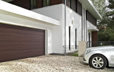 Dotacje z programu Czyste Powietrze na bramy garażowe i drzwi Hörmann