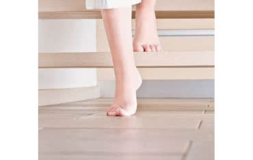 Zasada działania systemu ogrzewania płaszczyznowego REHAU