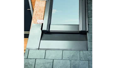 Obniżony montaż okien dachowych - dlaczego warto?