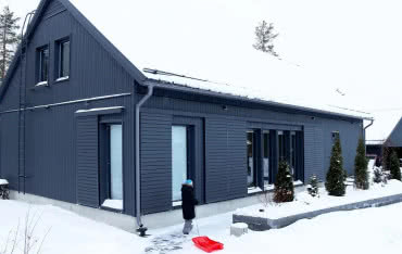 Zabezpieczenia przeciwśniegowe – ochrona domu przed osuwającym się śniegiem