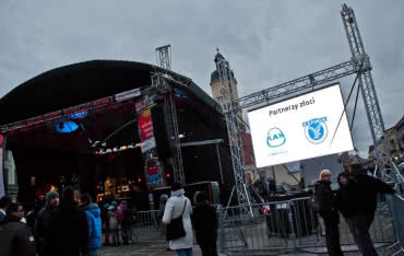 KAN wspiera Orkiestrę i potrzebujących