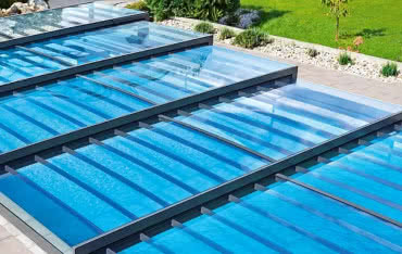 Zadaszenie basenu Champion marki Alukov