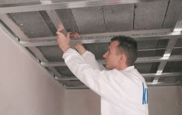 Montaż sufitów podwieszanych