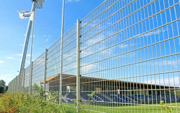Ogrodzenia dla obiektów sportowych – wszystko, co warto wiedzieć