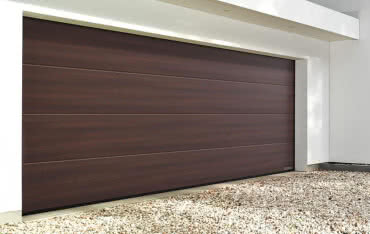 Garażowe bramy segmentowe z wyposażeniem zabezpieczającym