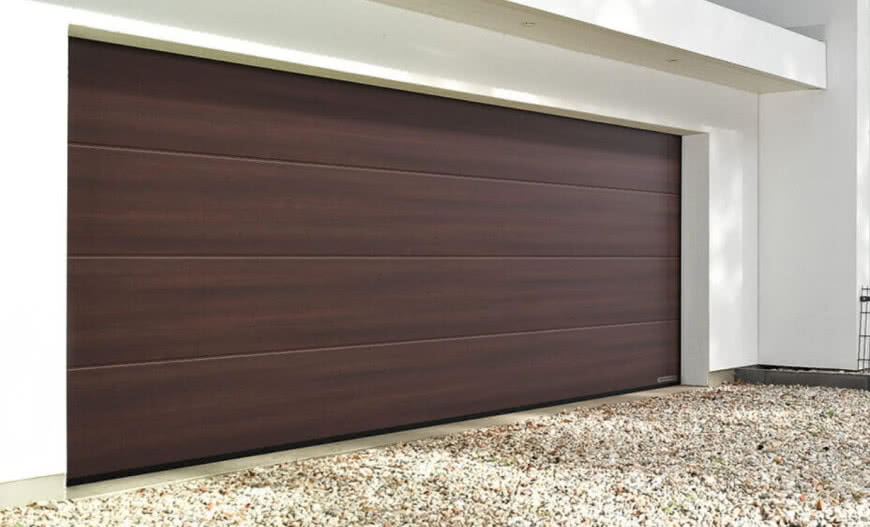 Garażowe bramy segmentowe z wyposażeniem zabezpieczającym