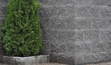 Bloczki TOM - dobry pomysł na szybką budowę garażu lub wiaty śmietnikowej