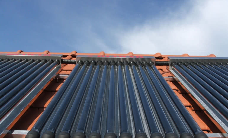 Ile możesz zyskać montując kolektory słoneczne?