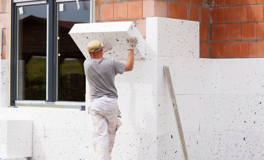 Termomodernizacja krok po kroku: wybieramy zaprawę klejową