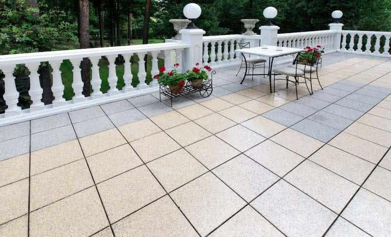 Jak zabezpieczyć balkon i taras?