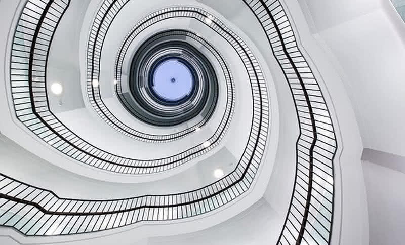 Wykończenie klatki schodowej. Jak zaplanować prace?