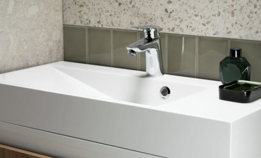 Abasha - seria pięciu eleganckich baterii łazienkowych