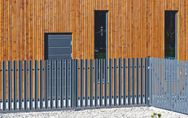 Przęsła metalowe – solidne, estetyczne i łatwe w montażu