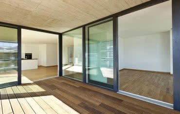 Czym się kierować przy wyborze drzwi podnoszono-przesuwnych?