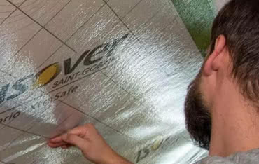 Do czego służy paroizolacja na poddaszu?