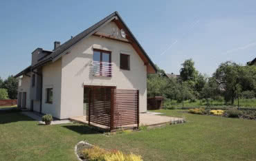 Ekonomiczny dom jednorodzinny ogrzewany wyłącznie elektrycznie