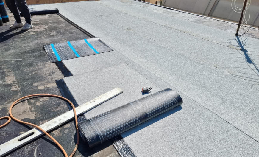 Warstwy dachu. Układy i konstrukcja warstw dachów płaskich