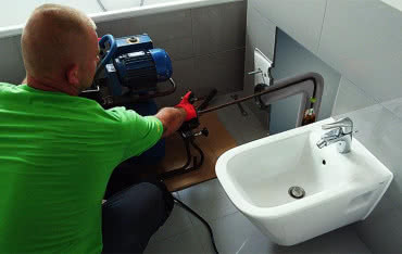Udrażnianie instalacji kanalizacyjnej