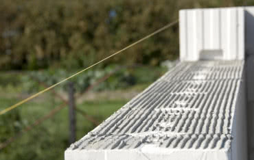 Akumulacyjność cieplna silikatów