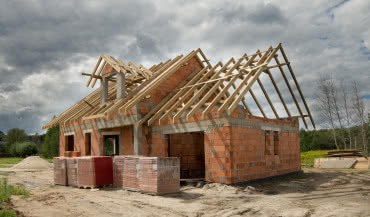 Ceny materiałów budowlanych w 2025 roku - spadną, czy wzrosną?