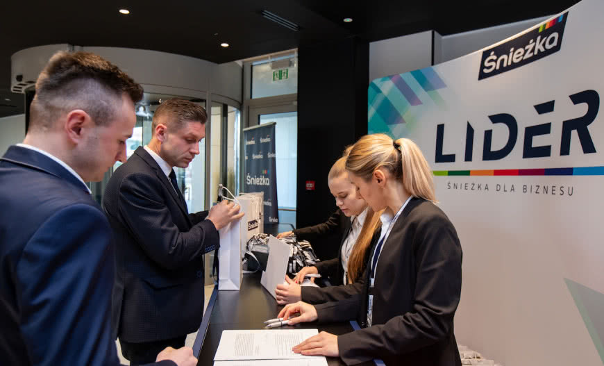 Podsumowanie konferencji "Wyzwania współczesnego biznesu" FFiL Śnieżka SA