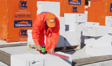 Ściany dwuwarstwowe - droga do komfortu energetycznego wewnątrz budynku