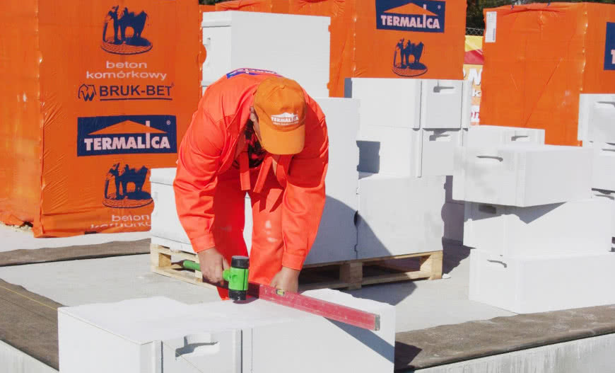 Ściany dwuwarstwowe - droga do komfortu energetycznego wewnątrz budynku