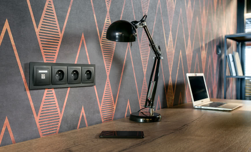 Jakie gniazda są niezbędne we współczesnym biurze?