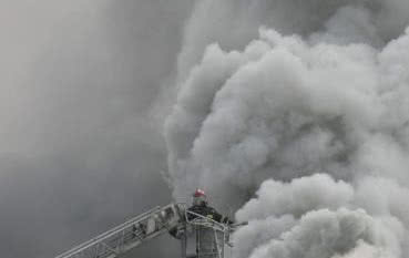 Polacy opracowali program uniemożliwiający rozprzestrzenianie się dymu