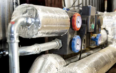 Kompaktowa grupa pompowa GRB300. Prosty montaż i oszczędność miejsca w kotłowni